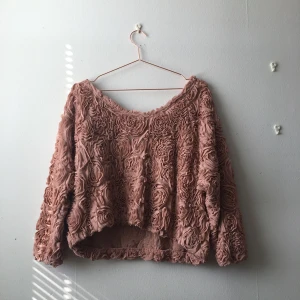  - Tröja från American Apparel, one size, men passar S/M