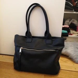  - Fin väska från Åhléns