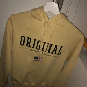  - Aldrig anvönd as ball tröja ! Storlek xxs men passar upp till s, möts i Sthlm o fraktar (kunden betalar frakt) hör av dig om du har frågor 😊