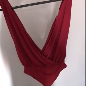  - Sparsamt använd body i strl S