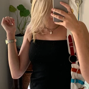 Linne med rak ringning - Sitter sååå snyggt och har band som går att ta av!!