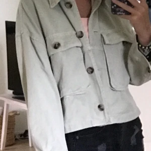 Jacka - Super fin jacka från zara jag aldrig använt,som ny