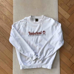  - Cosy vintage timberland sweater. Perfect condition. Fits women small or medium. Pick up on Söder or pay extra for shipping :)