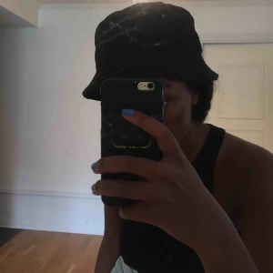  - Köpt från hm 60kr ink. Frakt