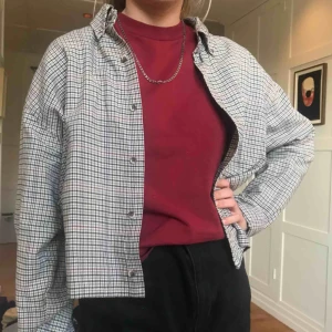  - Nice skjorta köpt på Beyond Retro för 259kr Bra skick! Frakt 30kr
