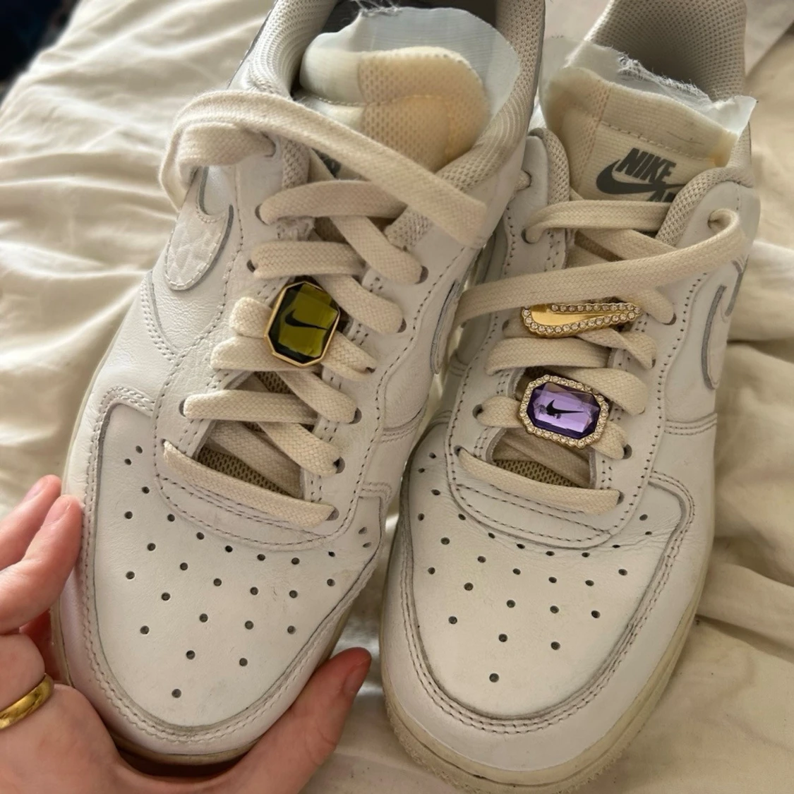Nike Air Force 1 Med Guld Detaljer