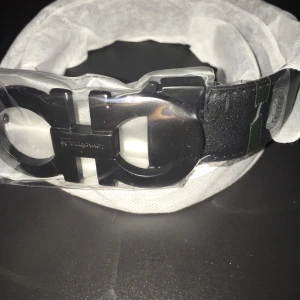 Svart OO bälte  - Fraktar inom 24 timmar.