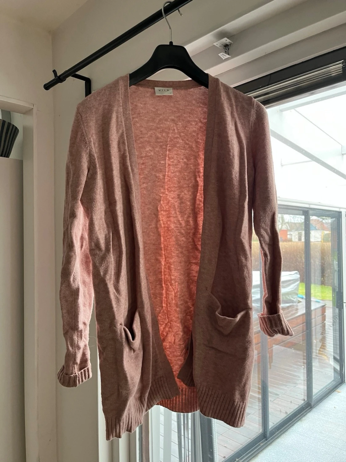 Ljusrosa lång kofta från VILA