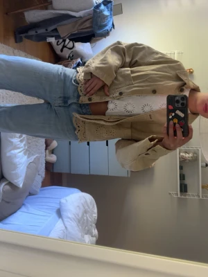 Jeansjacka - Såå snygg o najs till sommaren!