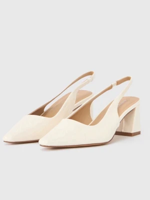 Balskor - Säljer denna pumps klackskor som är perfekta att ha till en bal. De är endast testade!🩷