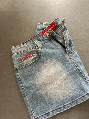 Hongma Wangzi - Vintage jeanskjol💙storlek-29
