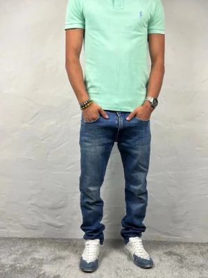 Replay jeans  - Ett par riktigt snygga jeans från Replay i storlek W31 L30 i modellen Joe/slim 
