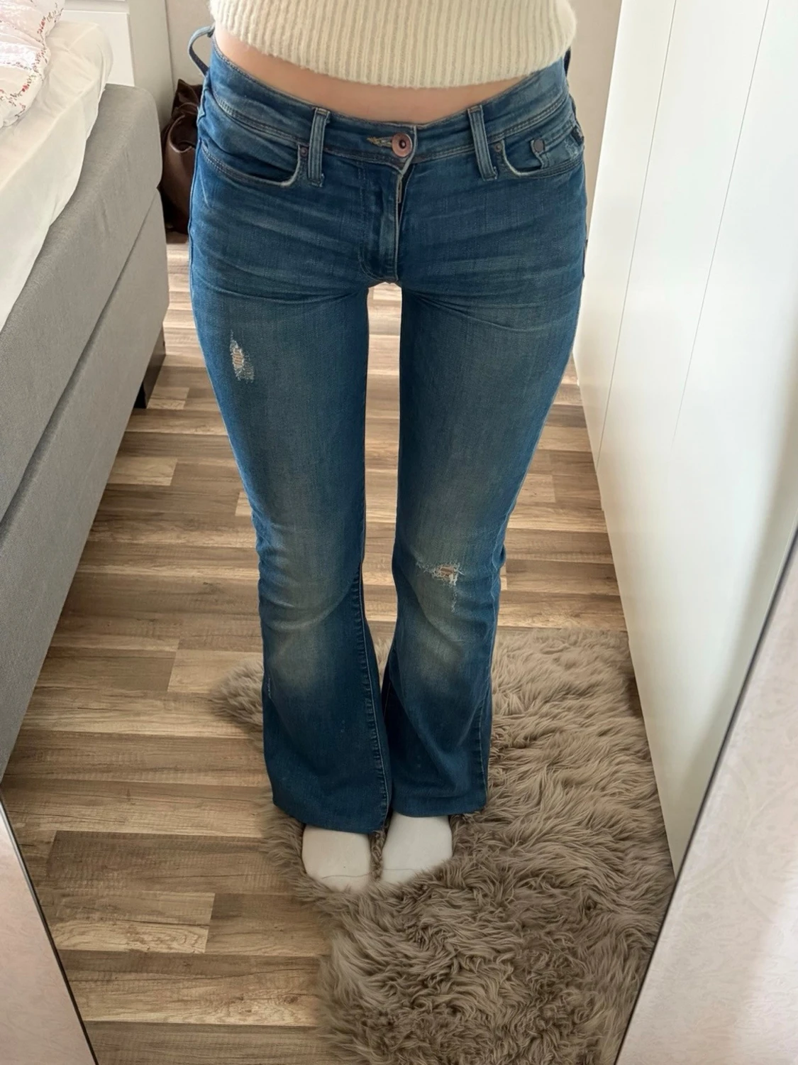 Supersnygga jeans med slitningar