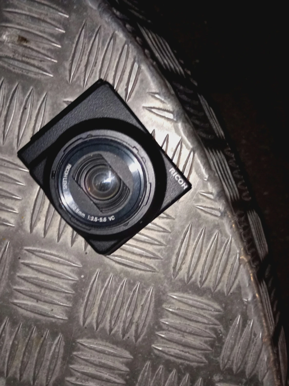 Svart Ricoh digitalkamera kompakt - 1