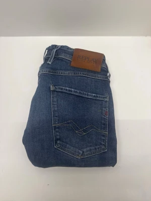 Replay Anbass jeans  - Säljer nu dessa feta Replay Anbass jeans, skriv för fler bilder/frågor😊