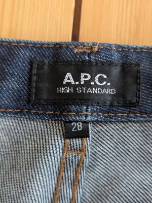 APC Raw Denim slim - Lite slim/straight raw denim jeans från APC. W28-29ish