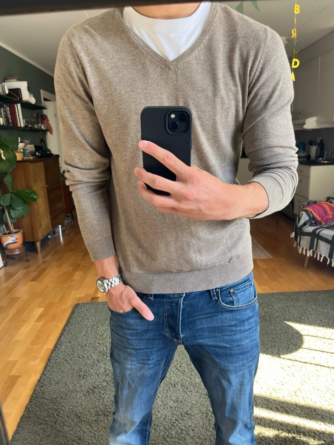 Beige V-ringad tröja - 1