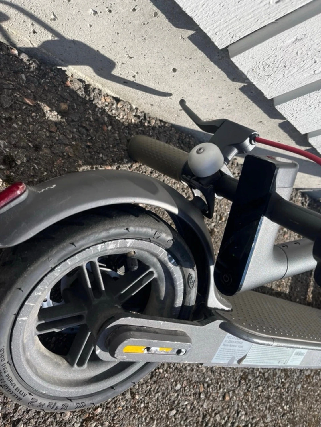 Svart elscooter.  kan byta mot nåt - 1