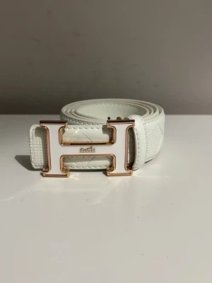 Herme’s bälte - Helt ny! Fraktar inom 24h, tryggt och säkert packat!