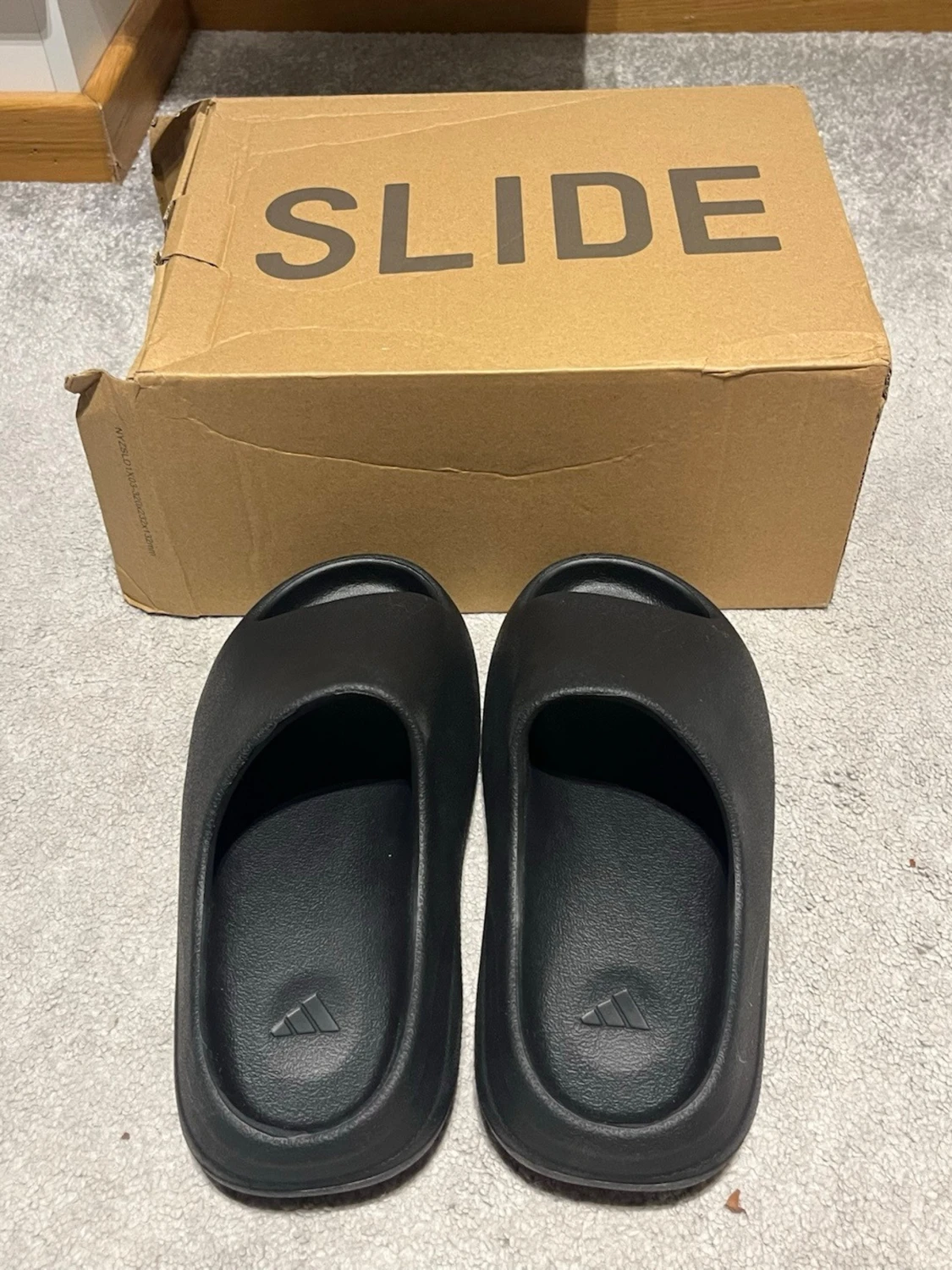Svarta Adidas Yeezy Slides sandaler - 2