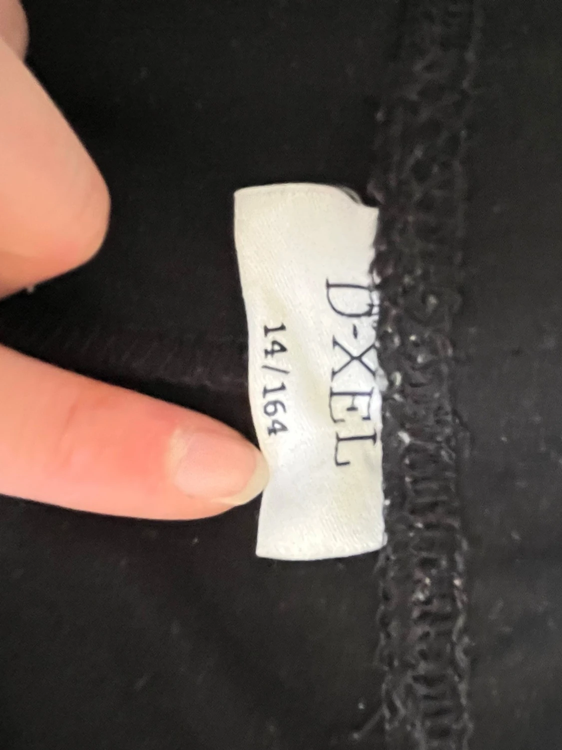 Svarta joggapants från D-XEL - 1