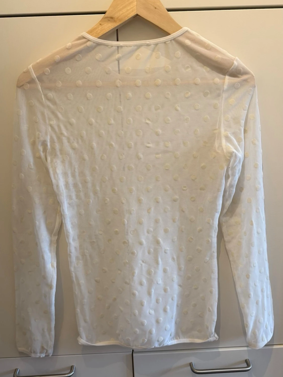 Vit mesh topp med prickar - 2