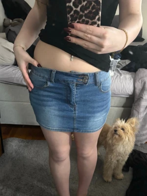 Jeanskjol - Säljer en jeanskjol❤️