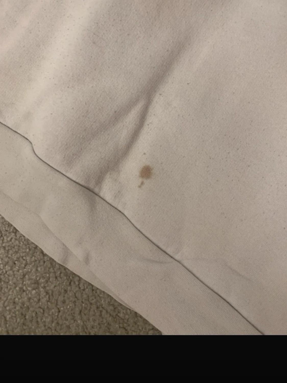 Vit hoodie med konstnärligt tryck - 4