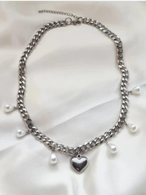 Handgjort halsband med pärlor  - Material-rostfritt stål. Kedjetjocklek-7,2mm #62