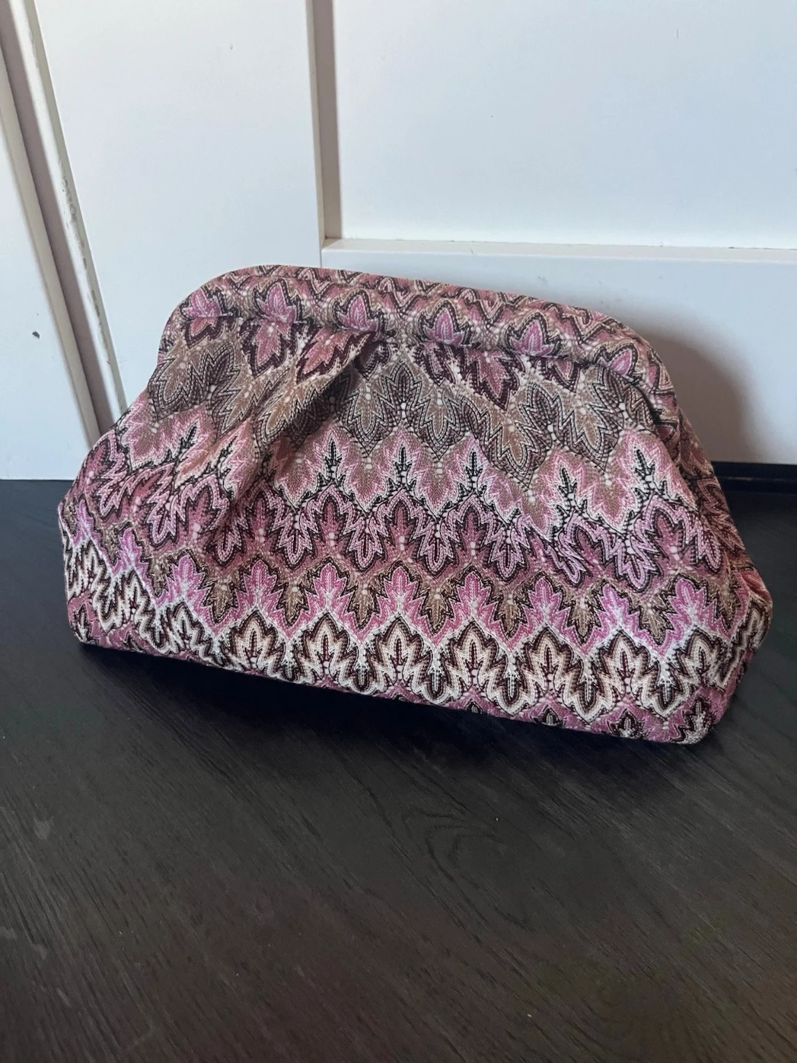 JĂ€ttefin clutch bagđđ