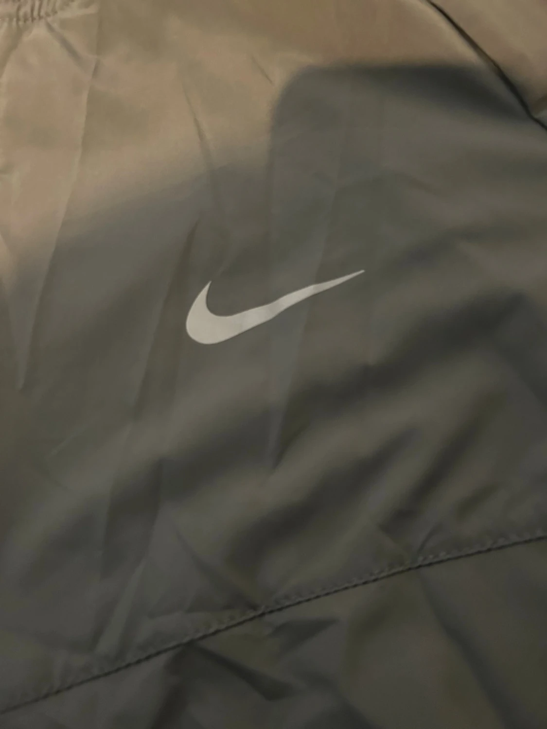 Svart Nike vindjacka med huva - 3