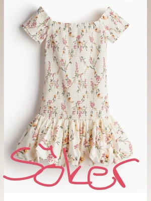 Blommig offshoulder sommarklänning - Söker denna i stolek xs/s