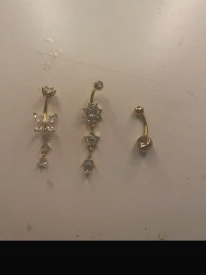 3 st navelpiercingar - helt nya från glitter köp nu eller på vinted