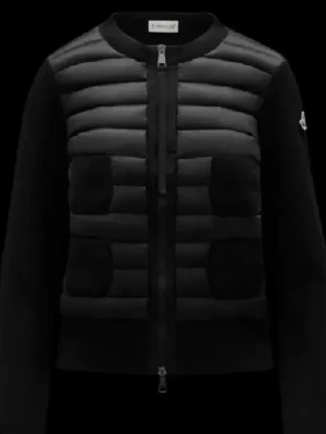 SÖKER en svart moncler cardigan i storlek xs/s - söker svart moncler cardigan dam i storlek xs eller s mellan 2000-3000 kr