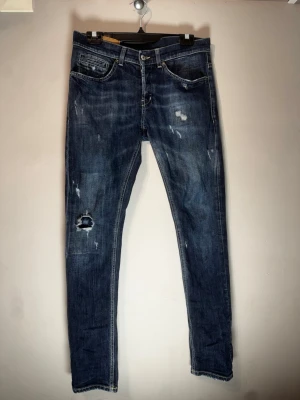 Dondup jeans - Dondup George storlek 31. Fint skick.