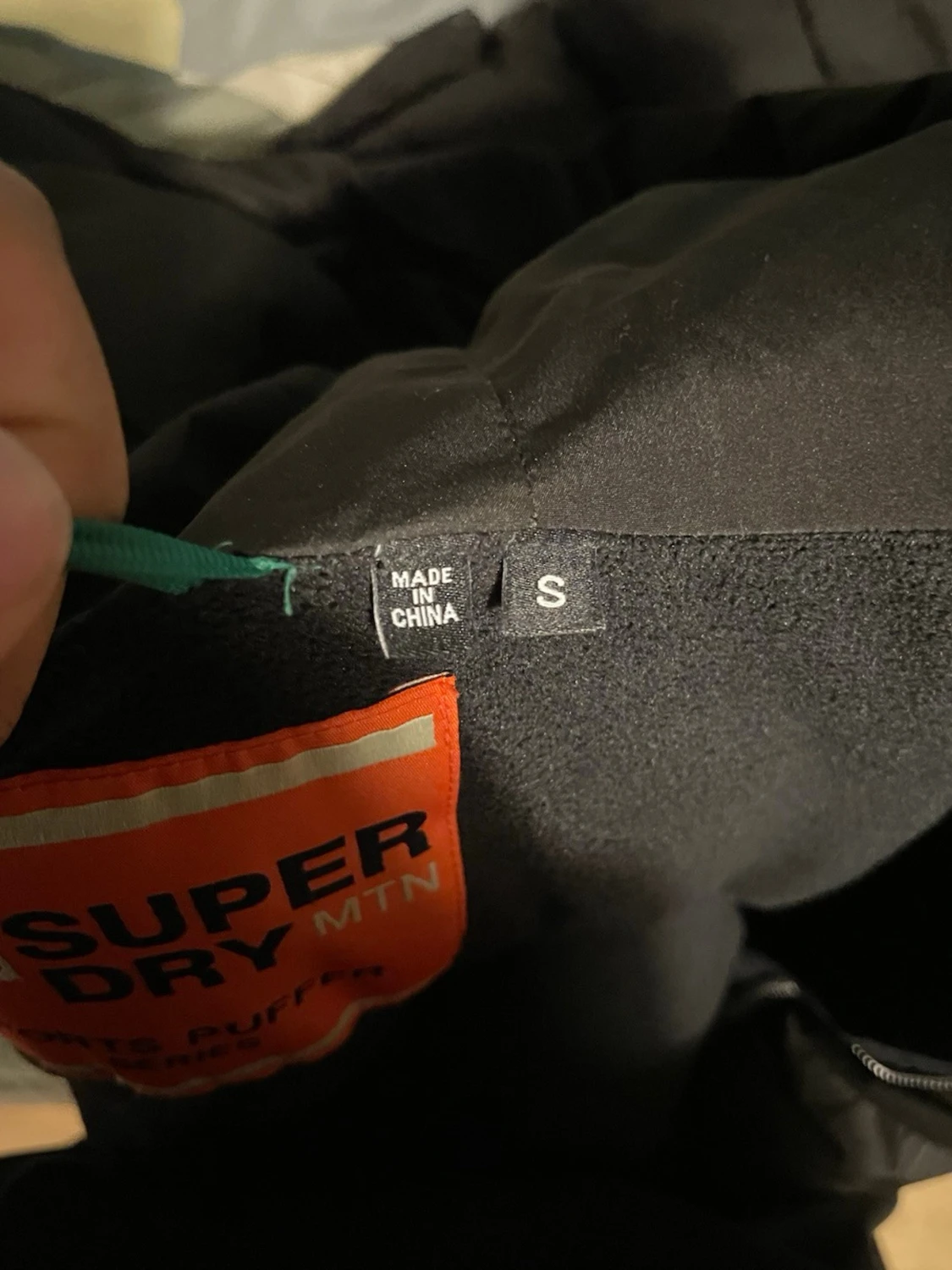 Svart quiltad pufferjacka Superdry - 2