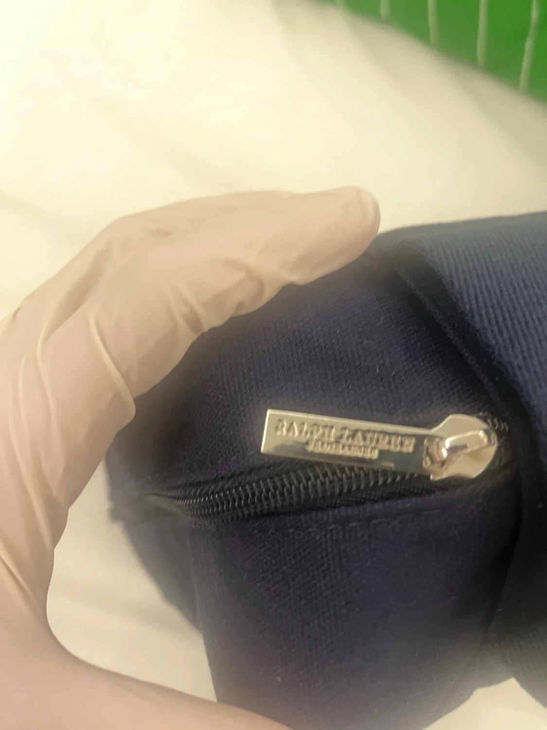 Marinblå nesenär väska  - 2