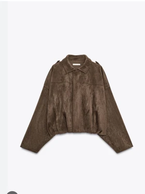 Mocka liknande jacka från Zara  - Jacka från Zara med mocka effekt, nypris 699kr💕