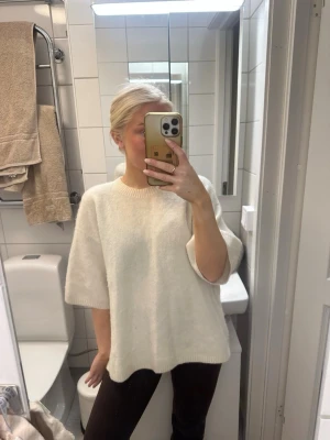 Arket kortärmad stickad  - Jättefin tröja från arket💗
