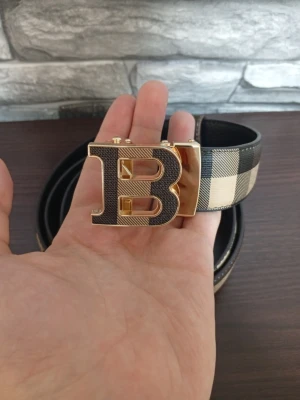 Burberry bältr - Kdkfjf