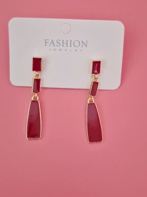 Brand new earrings  - Brand new never used earrings. Elegant 😍. Suitable for every event 