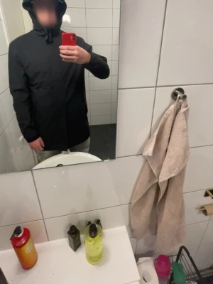 Peak performance jacka - Nästan aldrig använd m, 2026 modell ny pris 3500