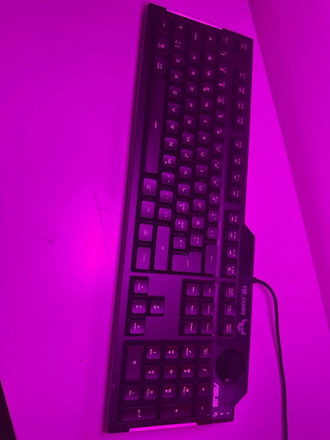 Svart gamingtangentbord från tuf gaming - 2