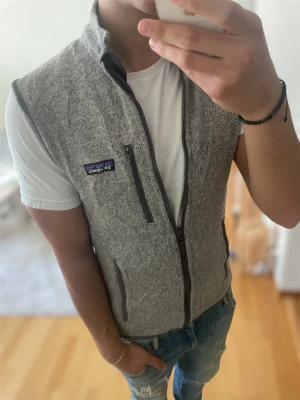 Grå fleece väst från Patagonia - Bra skick storlek s passar lite mindre 