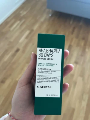 AHA BHA PHA 30 Days Miracle Serum - AHA BHA PHA 30 Days Miracle Serum från Some By Mi. Ordinariepris 250kr. Säljer denna för 170kr 