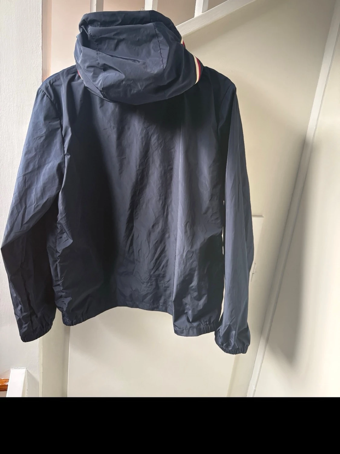 Mörkblå vindjacka från Moncler - 1