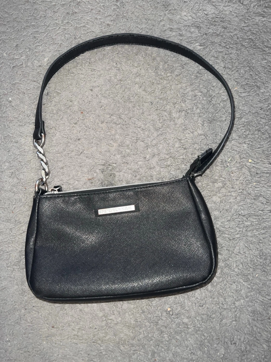 Svart handväska Kendall + Kylie - 1