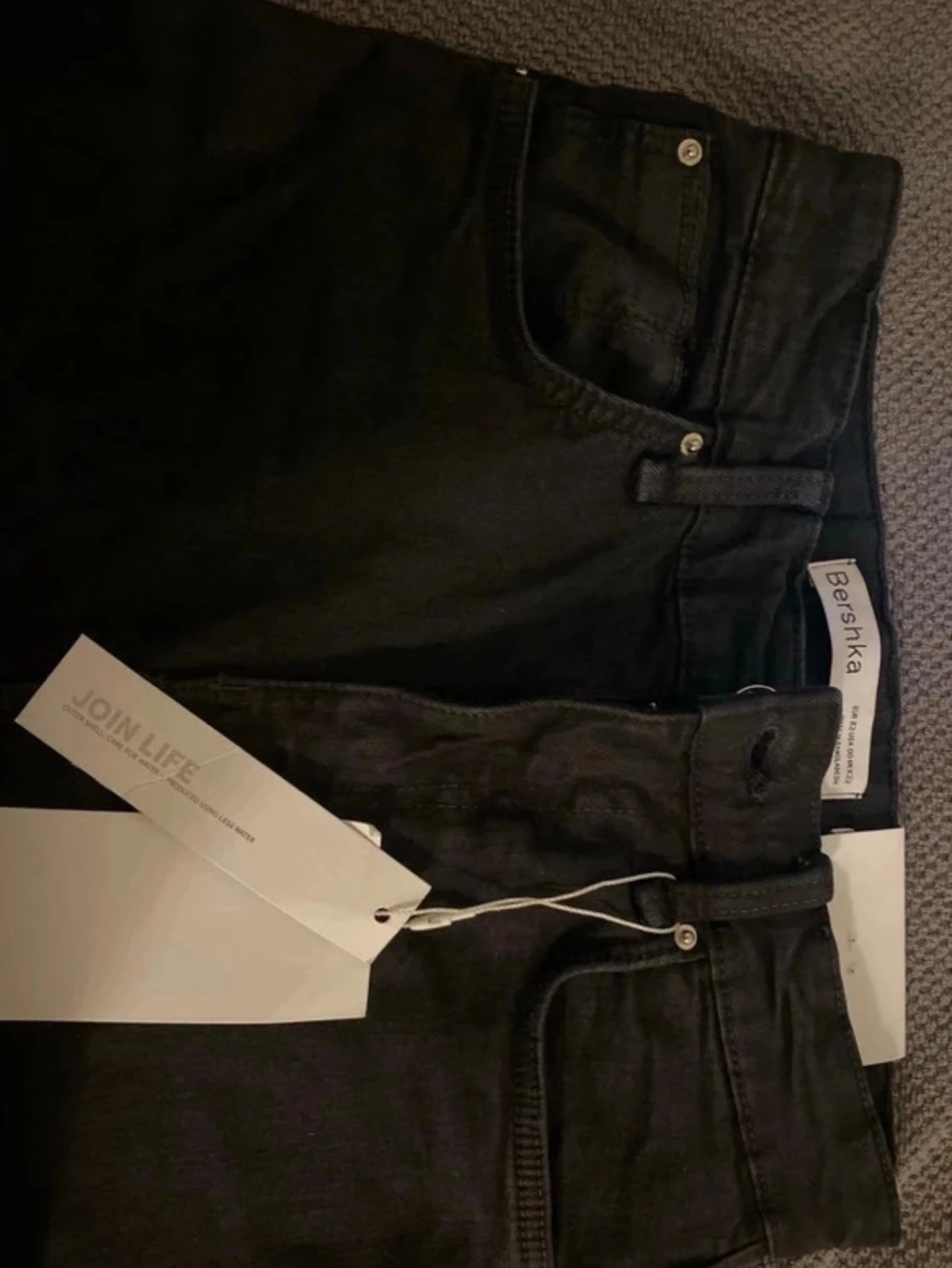 Svarta bootcut jeans med rå kant - 3