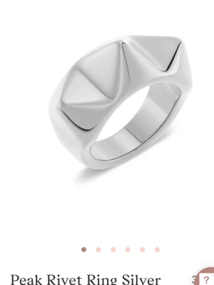 Peak ring Edblad  - Från Edblad, tar gärna emot egna prisförslag. Inte använda men har inte original förpackning kvar💕