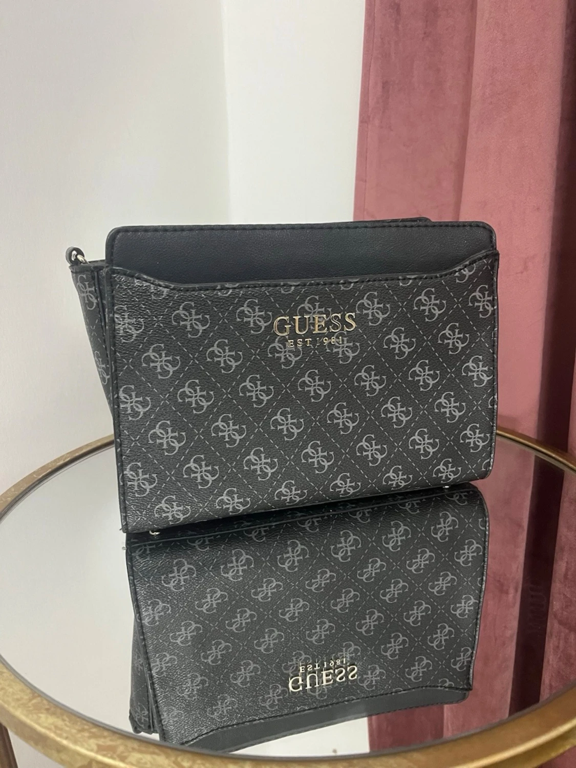 Två oanvända väskor från Guess - äkta  - 3